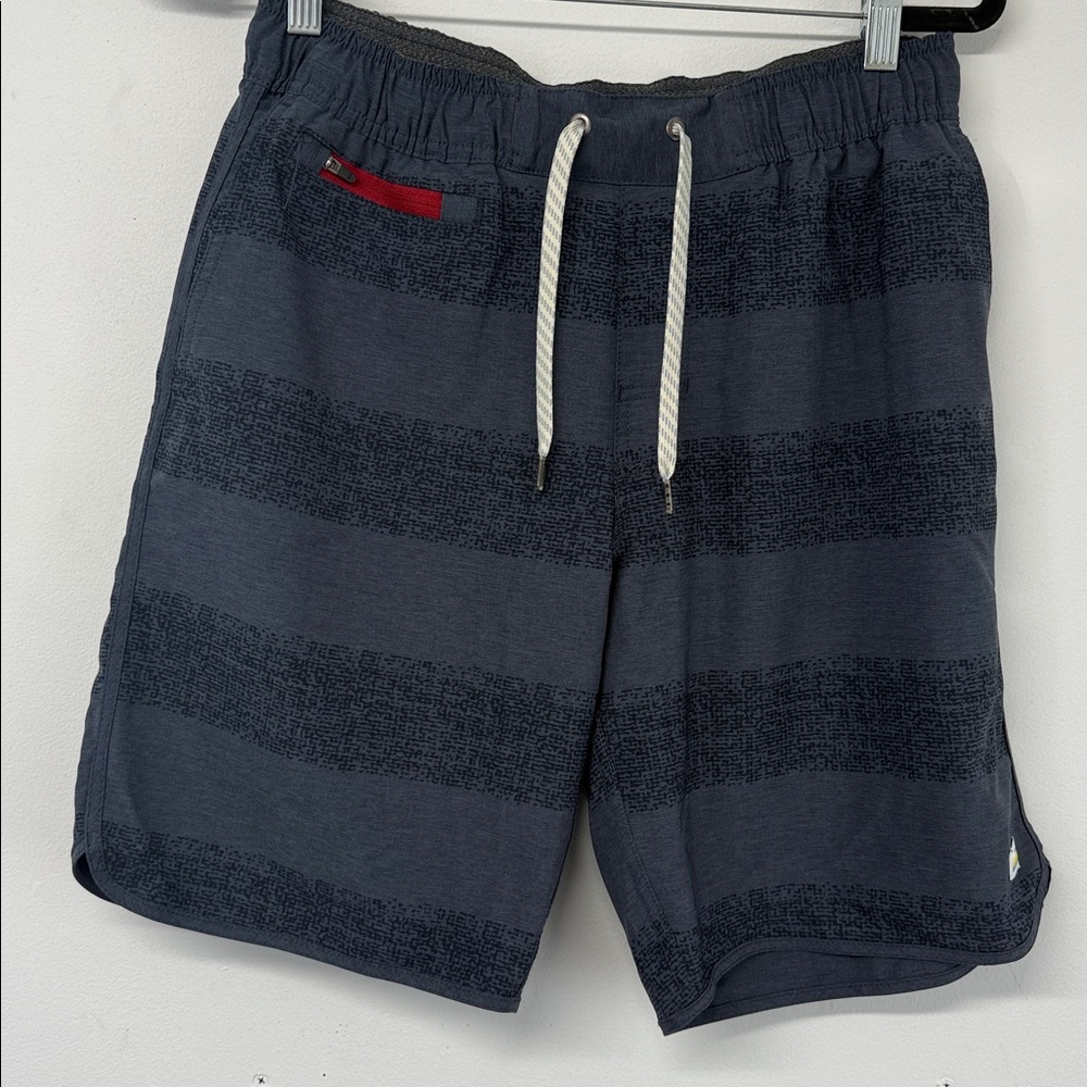 Vuori Men's Gray Striped Shorts size Medium